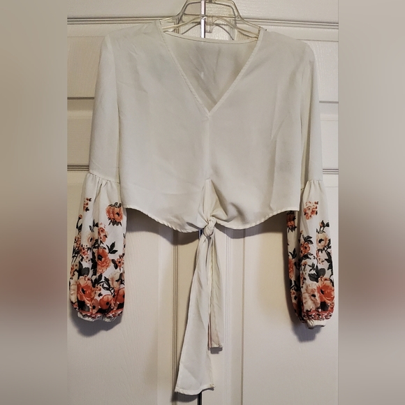 Womens blouse from Shein,Small, off white color with floral sleeves. - Picture 1 of 4